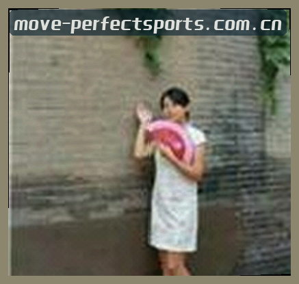 李薇